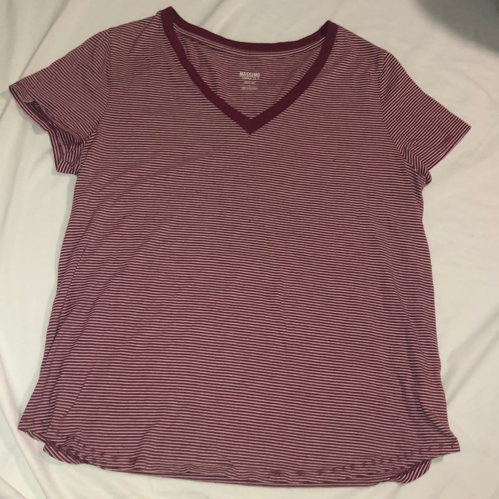Mossimo red and white striped Vneck